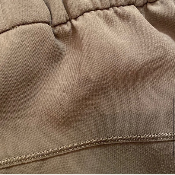 Lululemon Grey Sage On The Fly Skirt *Woven sz 2 EUC Army Olive Green - Picture 10 of 11